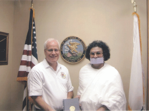 Illinois Senator honors Acharya Lokesh
